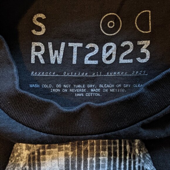 Beyonce Renaissance World Tour 2023 Graphic Tee Small - Picture 3 of 6